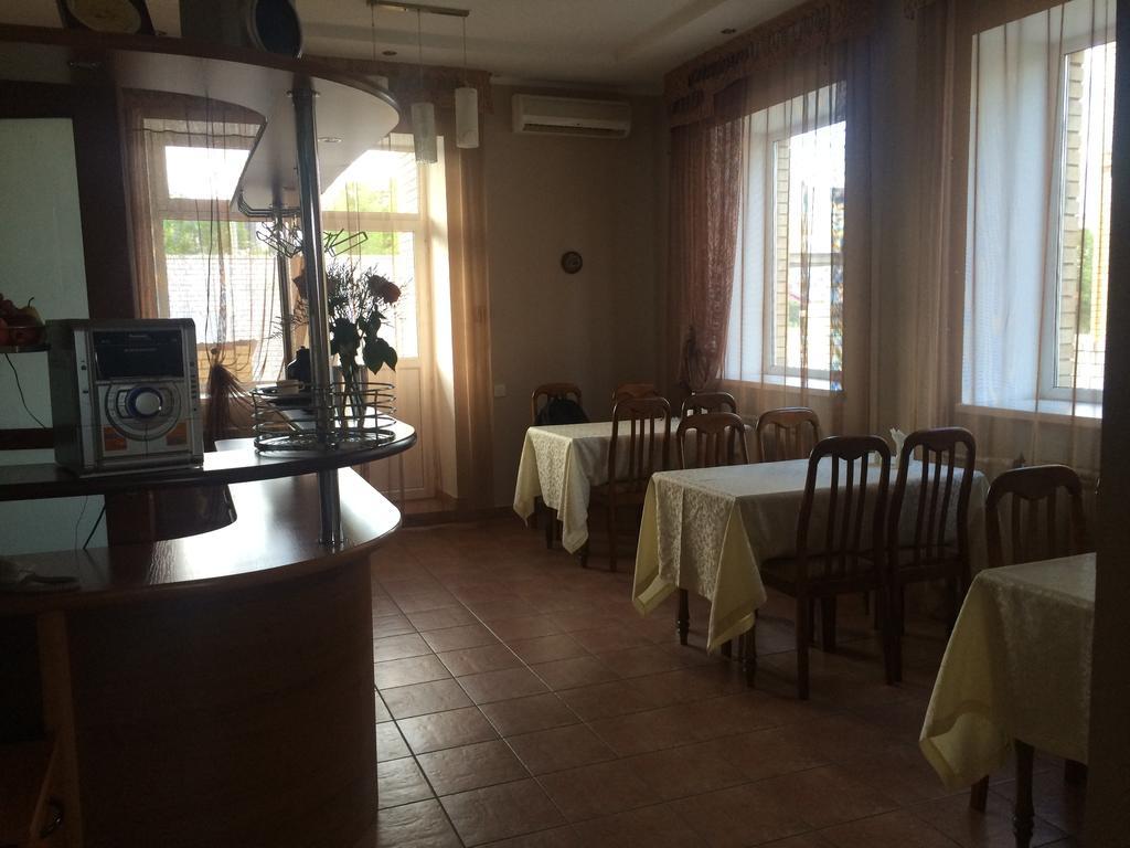 Altyn Adam Hotel Pavlodar Exterior foto