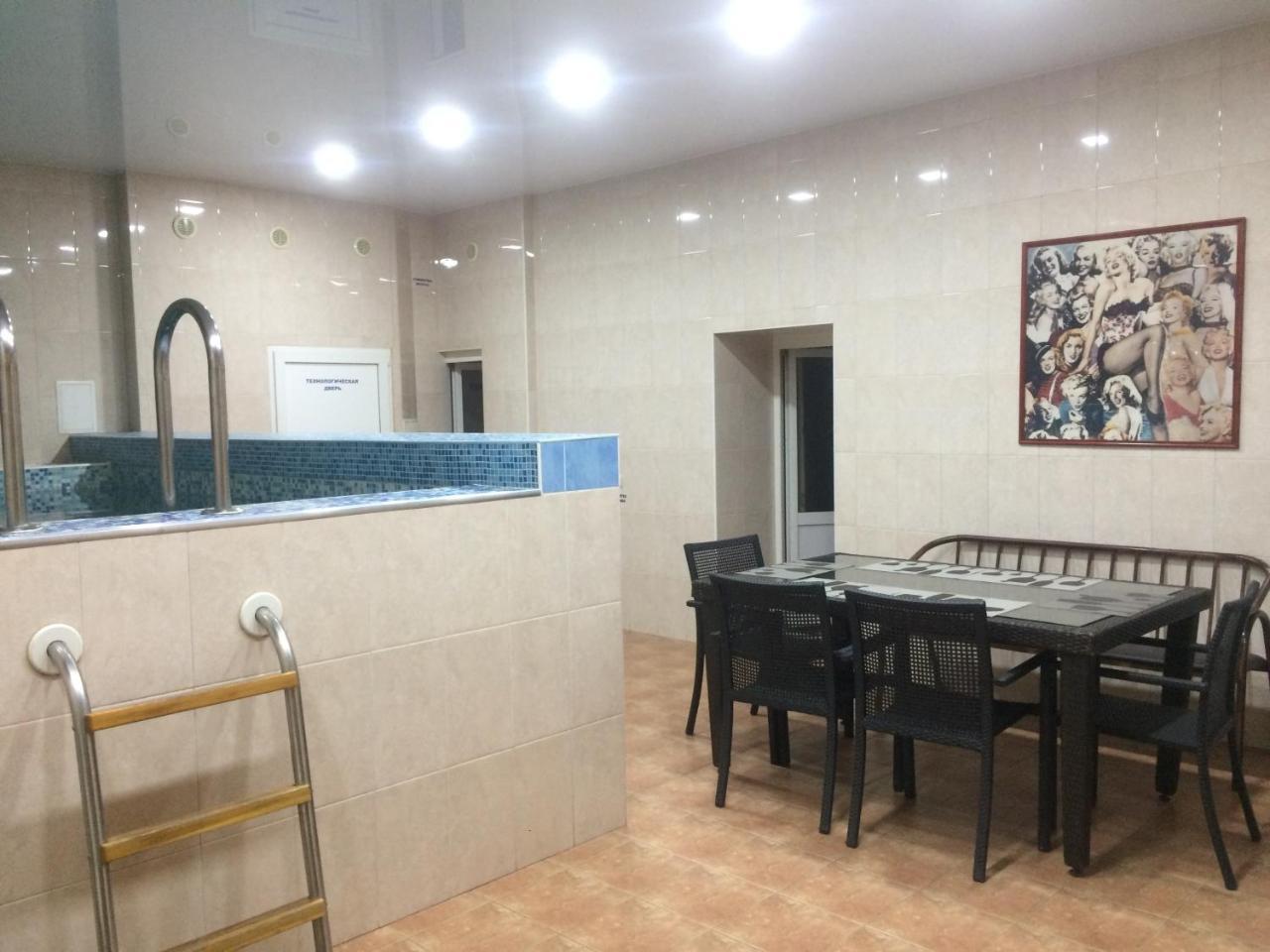 Altyn Adam Hotel Pavlodar Exterior foto